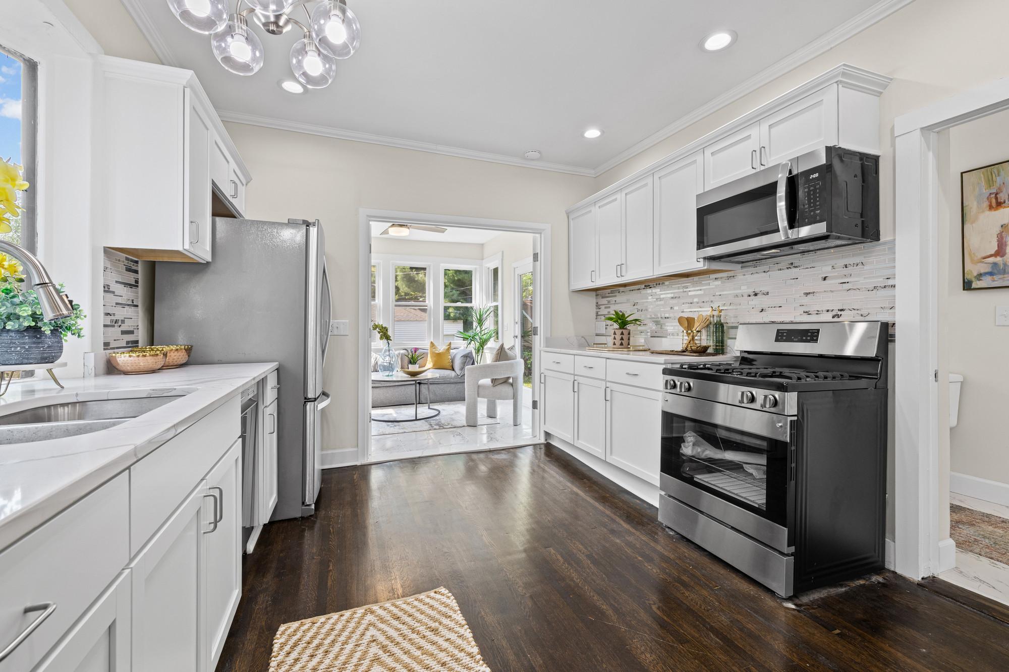 892 R Marshall Avenue St. Paul, MN 55104 - Photo 11 of 53 Gallery Image 11