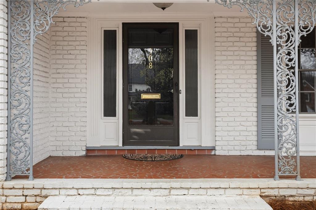 908 Arbor Road Winston-Salem, NC 27104 - Photo 5 of 38 Gallery Image 5