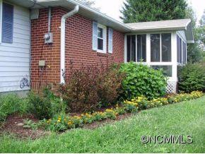 646 Low Gap Road Hendersonville, NC 28792 - Photo 3 of 23 Gallery Image 3