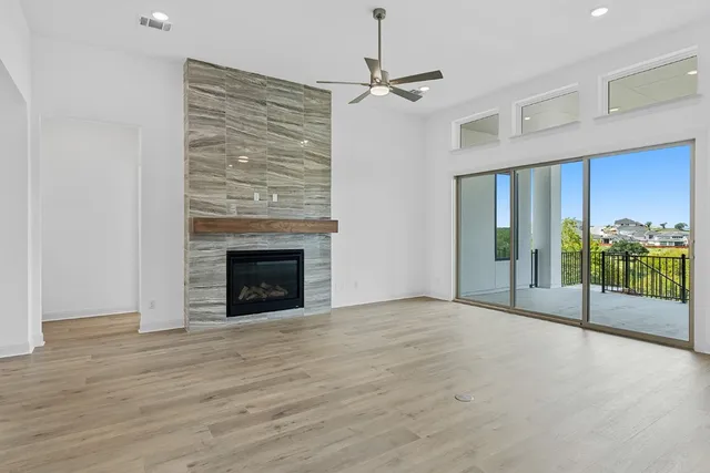 $999,900 | 310 Yaklin Drive, Liberty Hill, TX 78642