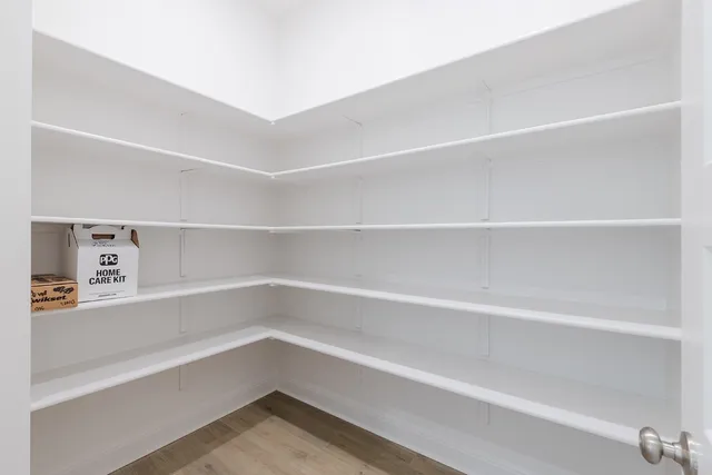 $999,900 | 310 Yaklin Drive, Liberty Hill, TX 78642