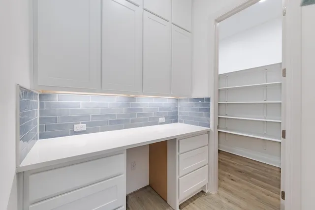 $999,900 | 310 Yaklin Drive, Liberty Hill, TX 78642