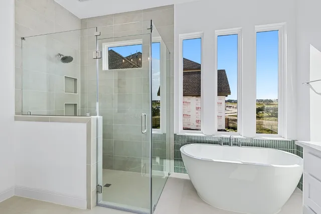 $999,900 | 310 Yaklin Drive, Liberty Hill, TX 78642