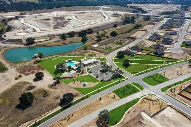 $999,900 | 310 Yaklin Drive, Liberty Hill, TX 78642