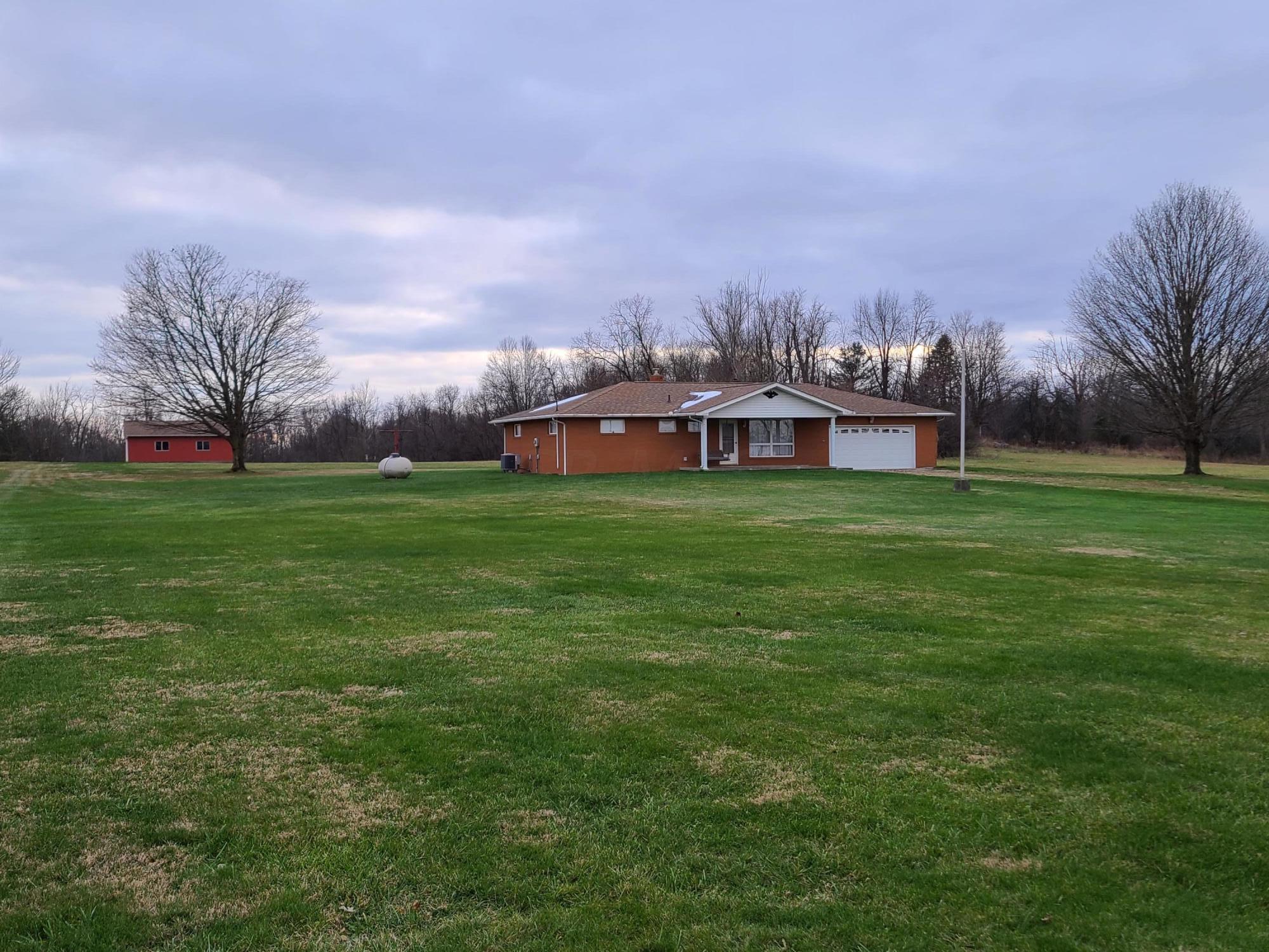 10795 High Point Road Thornville, OH 43076 - Photo 3 of 37