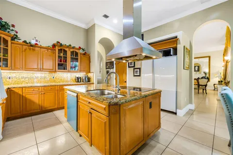 $2,499,000 | 7761 Southwest 122nd Avenue, Miami, FL 33183