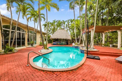 $2,499,000 | 7761 Southwest 122nd Avenue, Miami, FL 33183