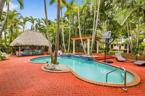 $2,499,000 | 7761 Southwest 122nd Avenue, Miami, FL 33183