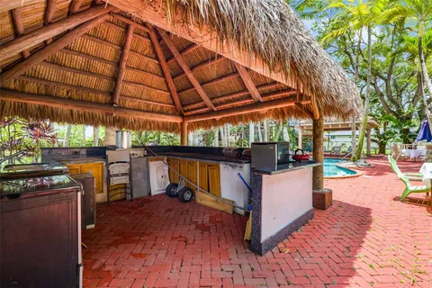 $2,499,000 | 7761 Southwest 122nd Avenue, Miami, FL 33183