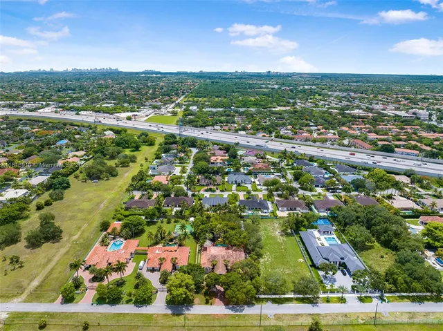 $2,250,000 | 7761 Southwest 122nd Avenue, Miami, FL 33183