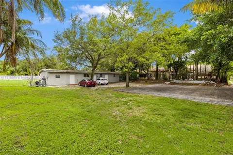 $2,499,000 | 7761 Southwest 122nd Avenue, Miami, FL 33183