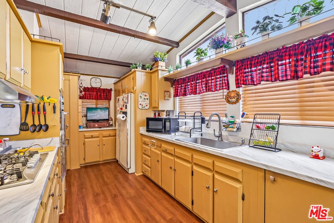 19009 South Laurel Park Road, Unit 398 Compton, CA 90220 - Photo 24 of 72