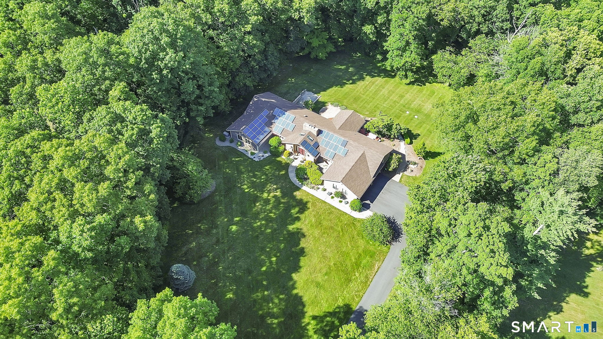 70 Davis Road Mansfield, CT 06268 - Photo 2 of 40