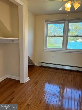 $1,500 | 733 North Forklanding Road, Maple Shade, NJ 08052