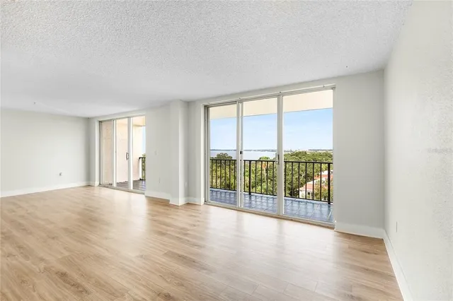 $2,300 | 2699 Seville Boulevard, Unit 802, Clearwater, FL 33764