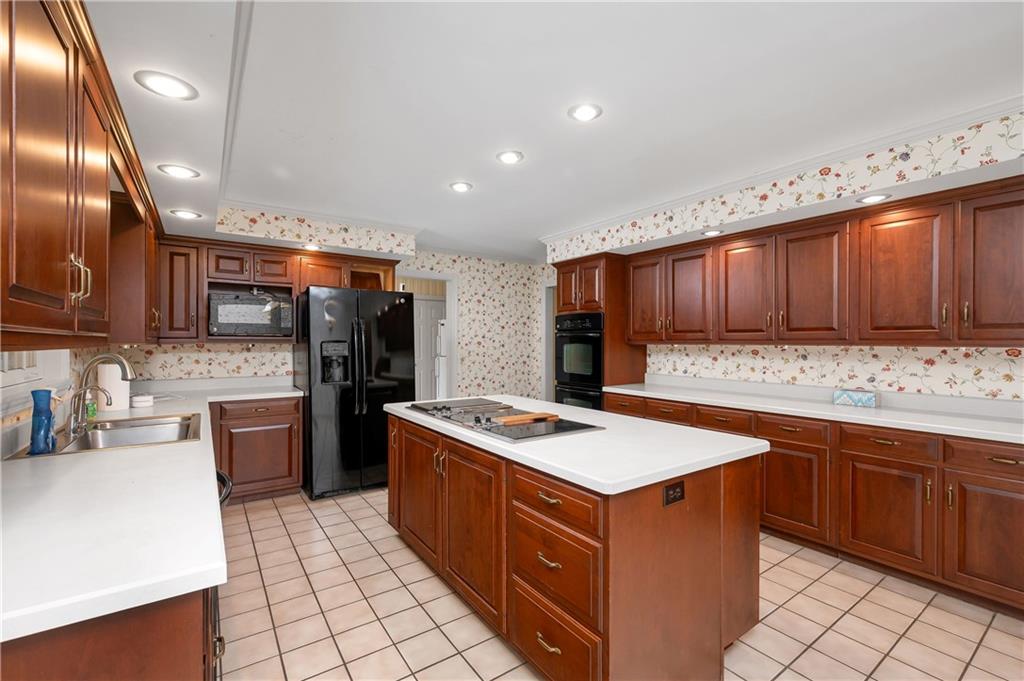 120 Mont Road Butler, PA 16001 - Photo 9 of 50