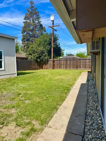 $2,500 | 6015 Alturas Avenue, Stockton, CA 95207