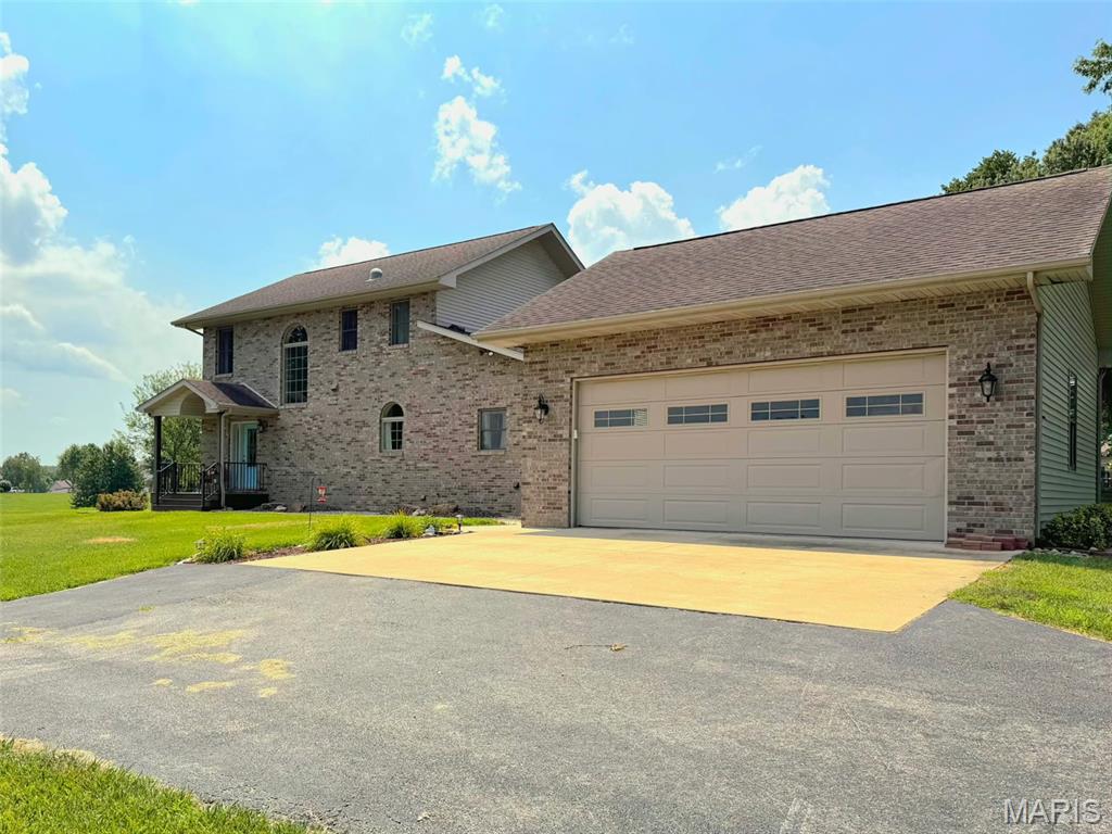 7721 Walsh Road Godfrey, IL 62035 - Photo 1 of 4