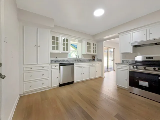 $1,900 | 13406 Melcher Drive, Houston, TX 77045