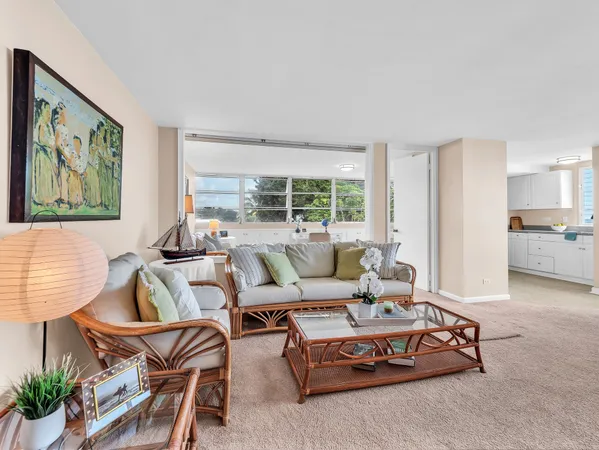$415,000 | 84 Bayshore Towers, Unit 303, Hilo, HI 96720