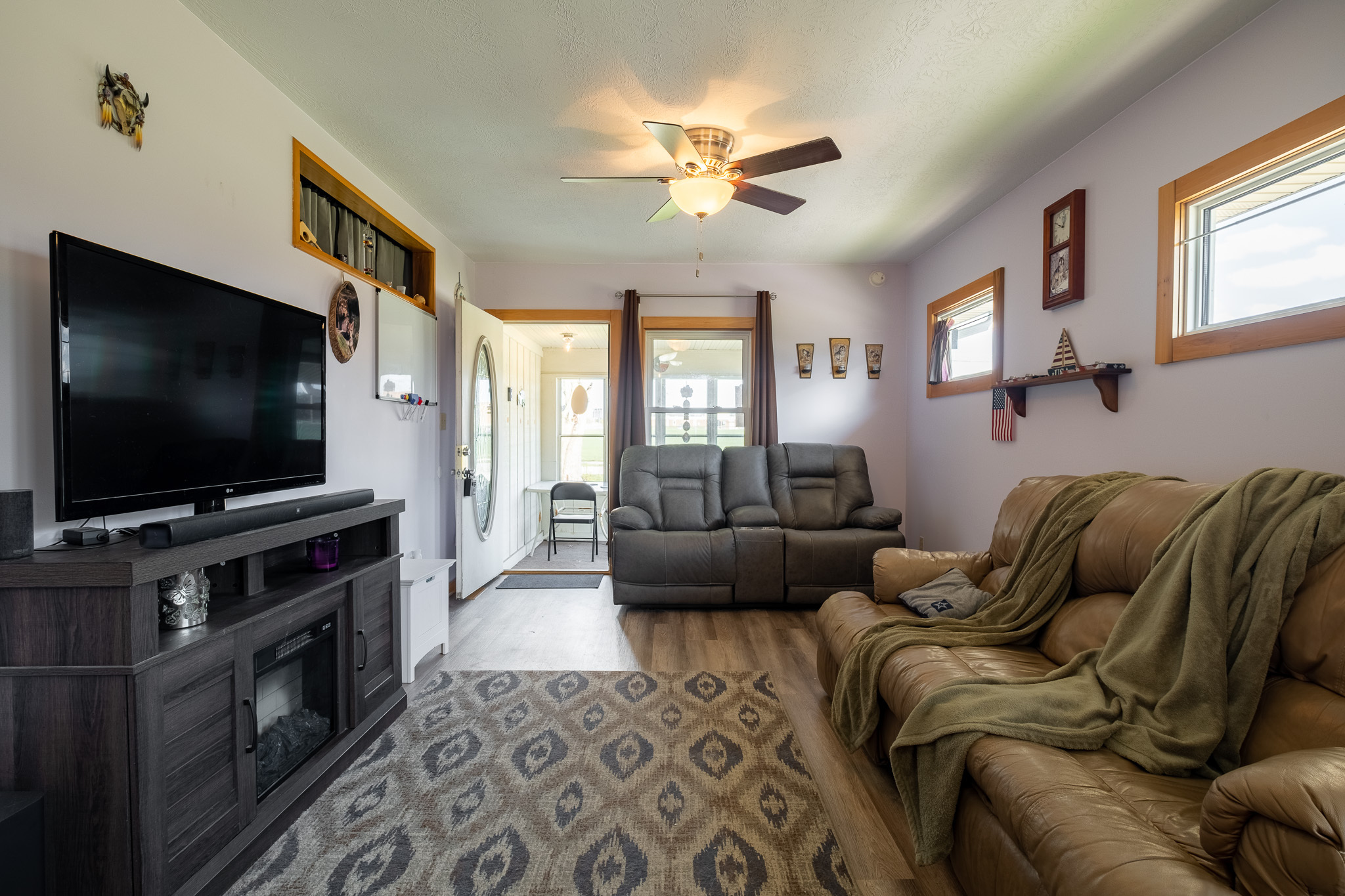 7830 Laverne Road Indianapolis, IN 46217 - Photo 3 of 37 Gallery Image 3