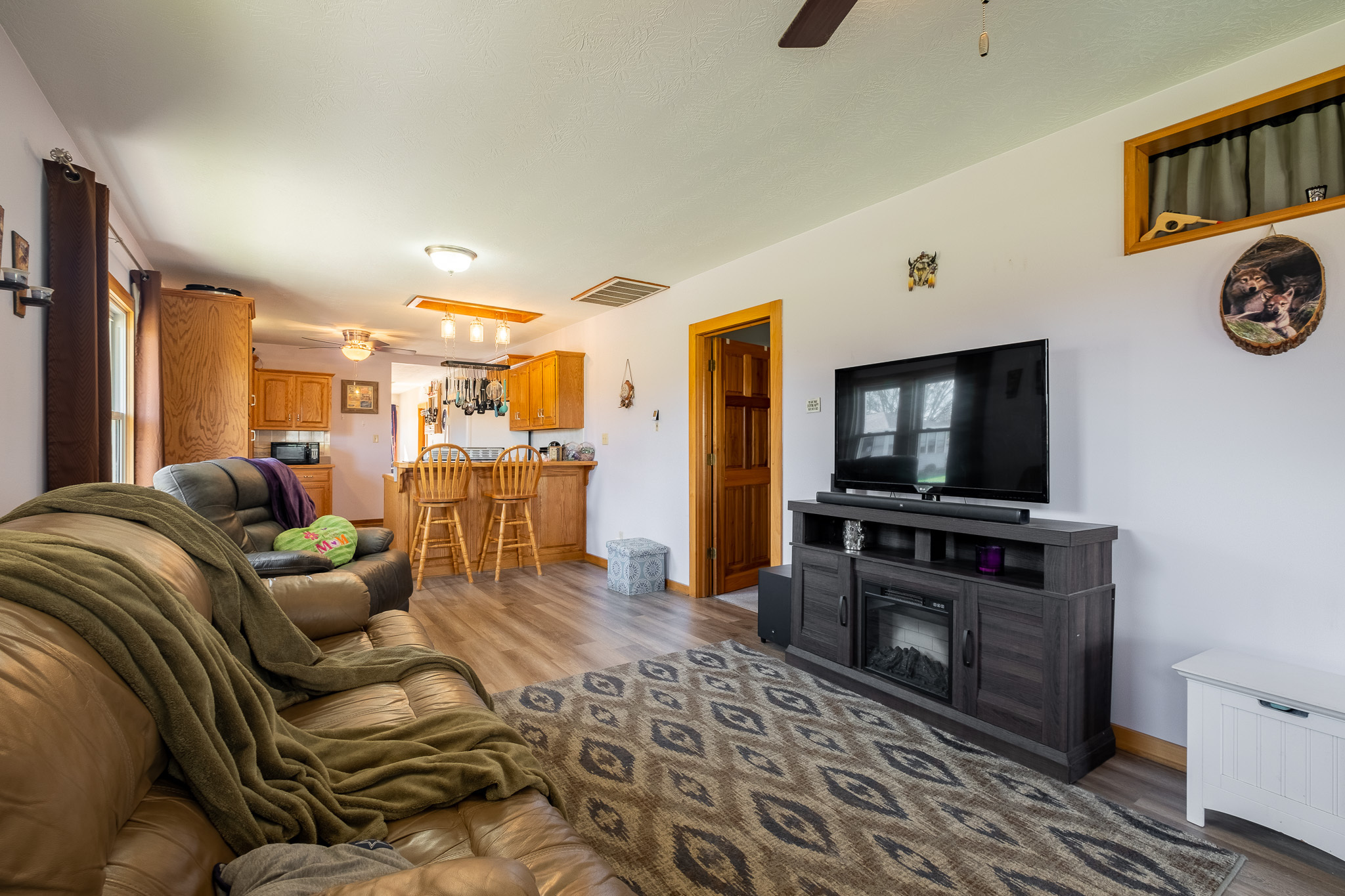 7830 Laverne Road Indianapolis, IN 46217 - Photo 4 of 37 Gallery Image 4