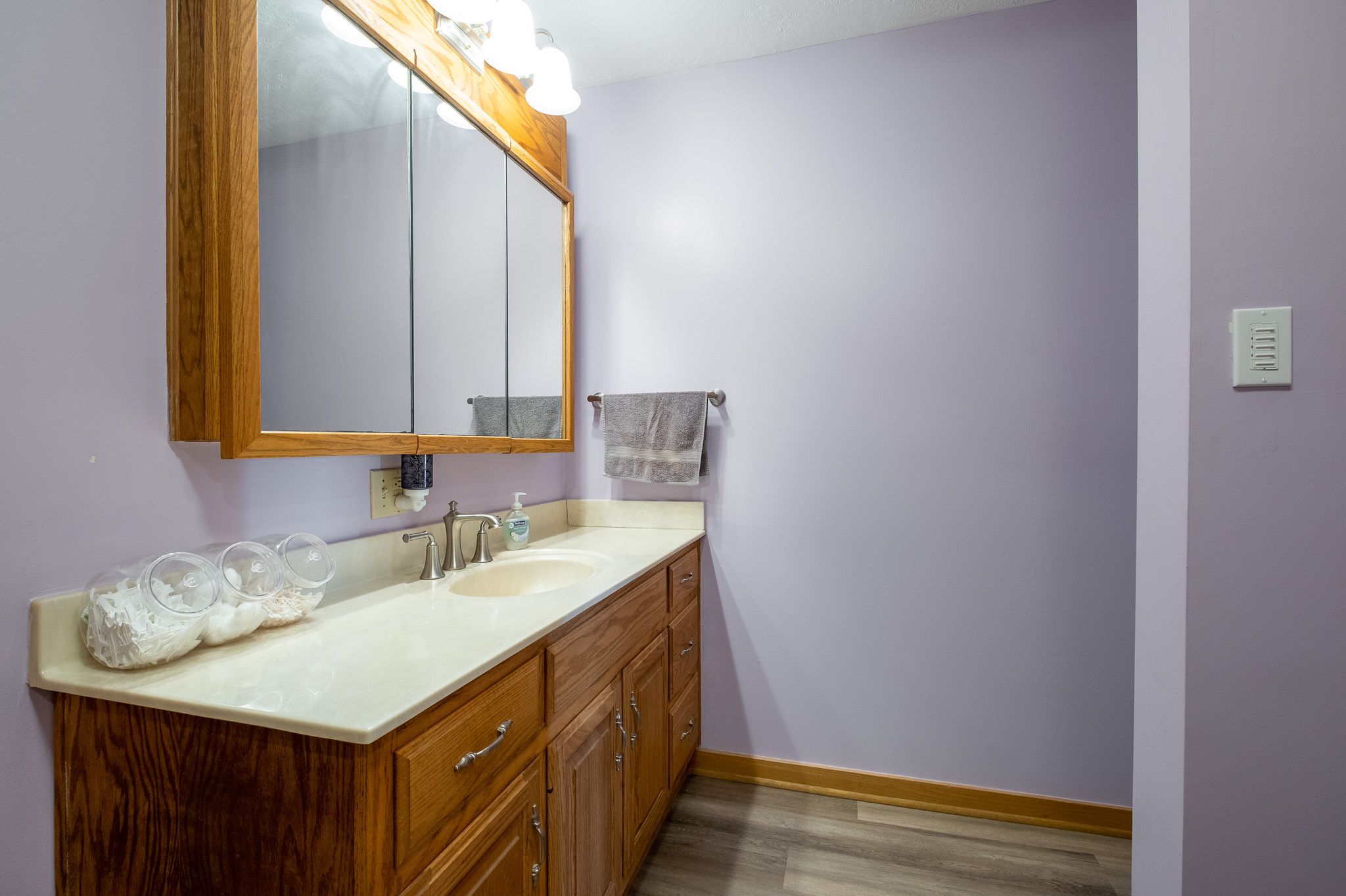 7830 Laverne Road Indianapolis, IN 46217 - Photo 10 of 37 Gallery Image 10