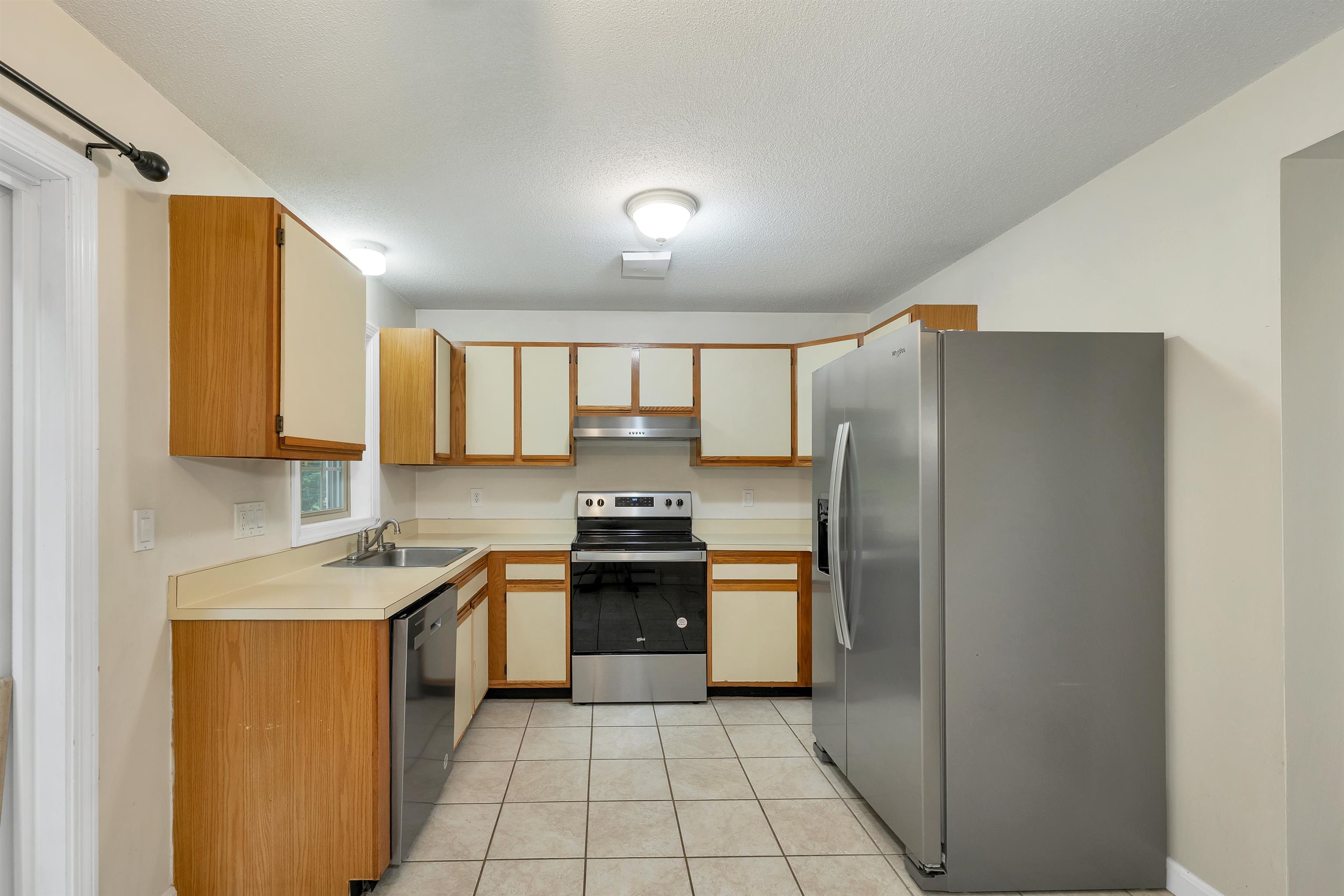 65 Woodland Green, Unit 65 Rochester, NH 03868 - Photo 17 of 49
