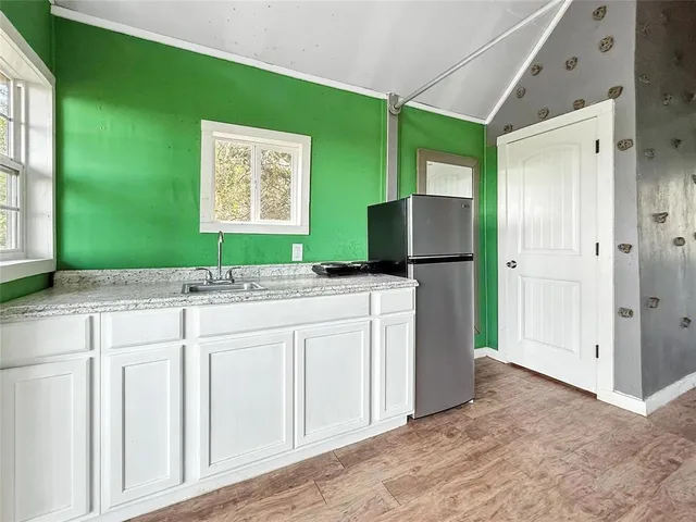 $890 | 4344 Blue Lake Court, Granbury, TX 76048