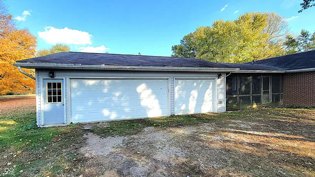 $310,000 | 1611 East Range Line Road, Greencastle, IN 46135