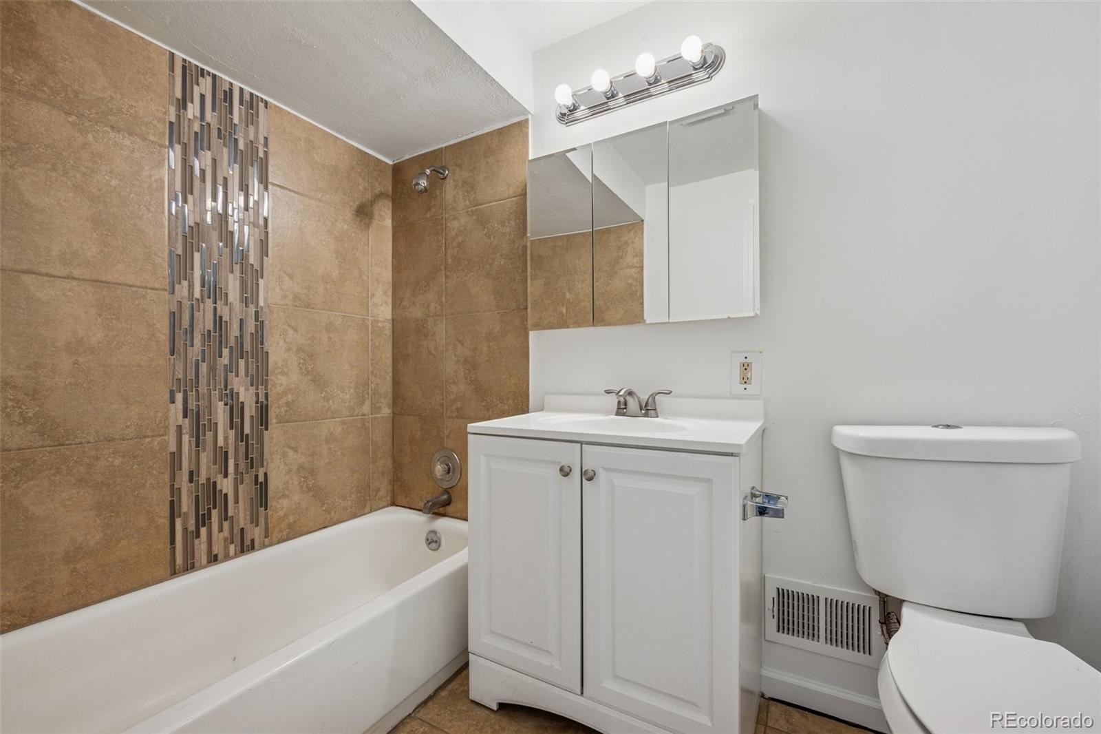 7550 Raleigh Street Westminster, CO 80030 - Photo 22 of 28 Gallery Image 22