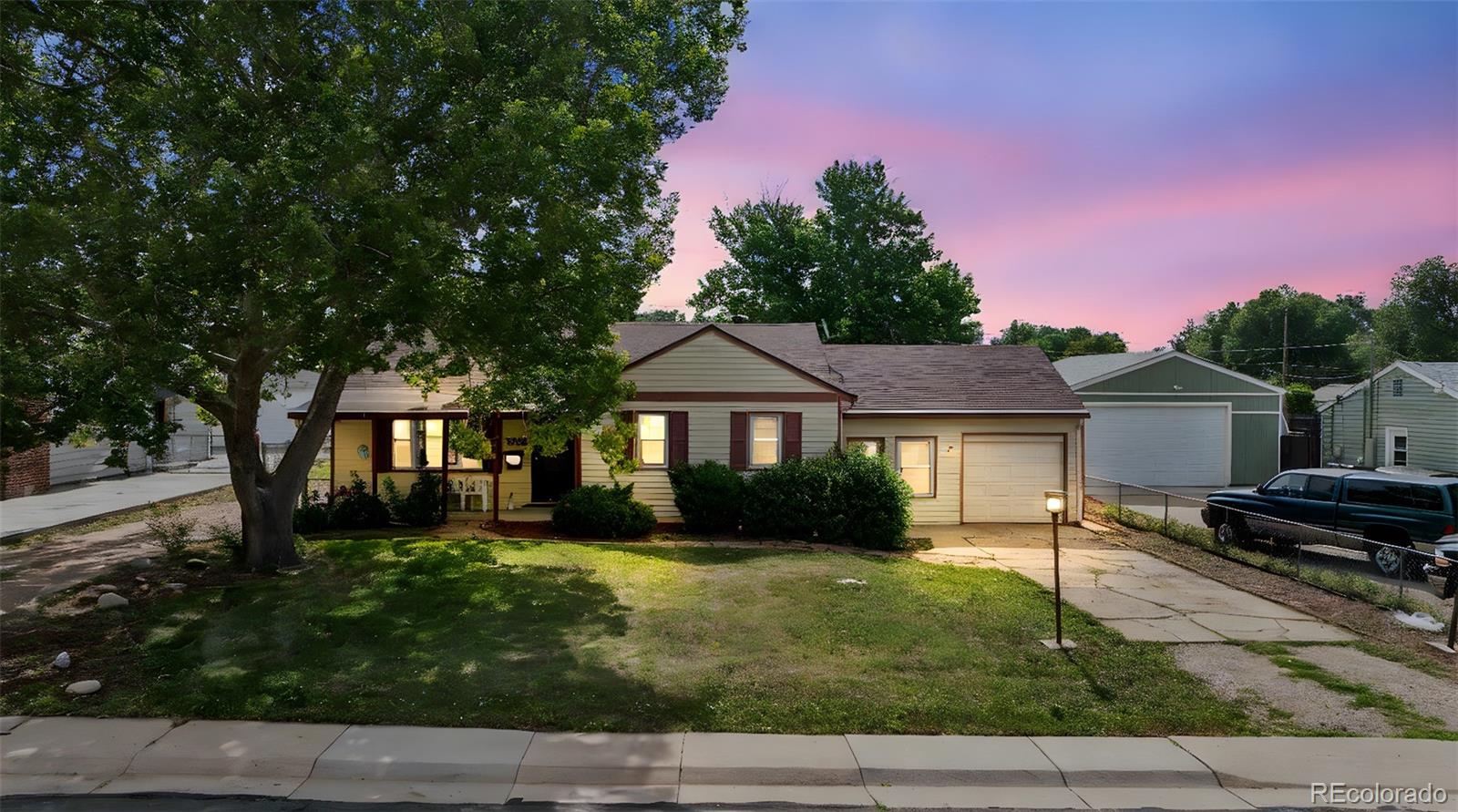 7550 Raleigh Street Westminster, CO 80030 - Photo 4 of 28 Gallery Image 4