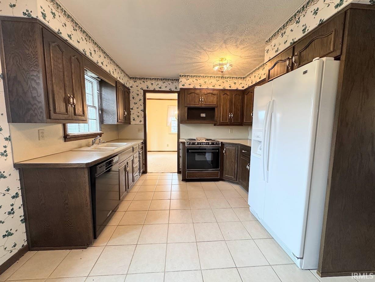 9 Golfview Drive Logansport, IN 46947 - Photo 7 of 33