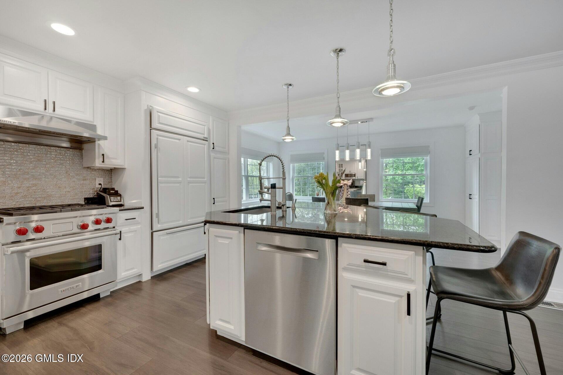 68 Hillcrest Park Road Old Greenwich, CT 06870 - Photo 16 of 38 012-492270-MC8_8538_14607084