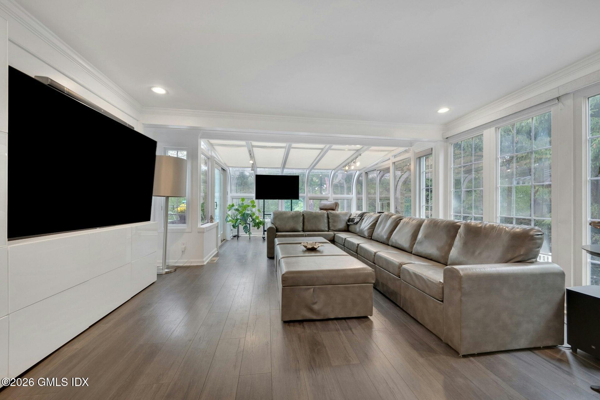 68 Hillcrest Park Road Old Greenwich, CT 06870 - Photo 20 of 38 016-492270-MC8_8563_14607109