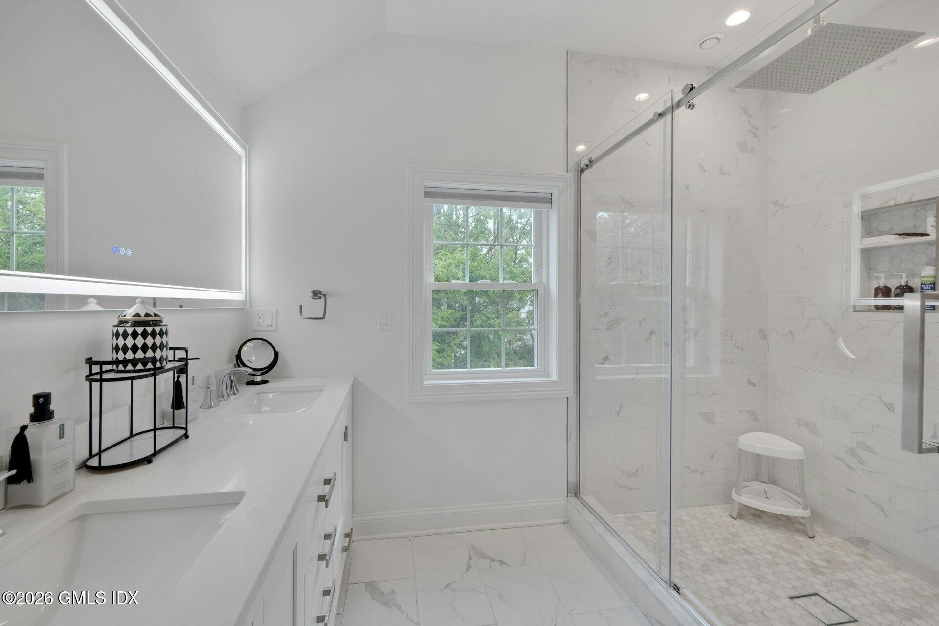 68 Hillcrest Park Road Old Greenwich, CT 06870 - Photo 25 of 38 031-492270-MC8_8643_14607185