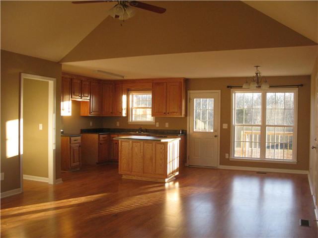 12 Shady Grove Road Flintville, TN 37335 - Photo 4 of 10 Gallery Image 4