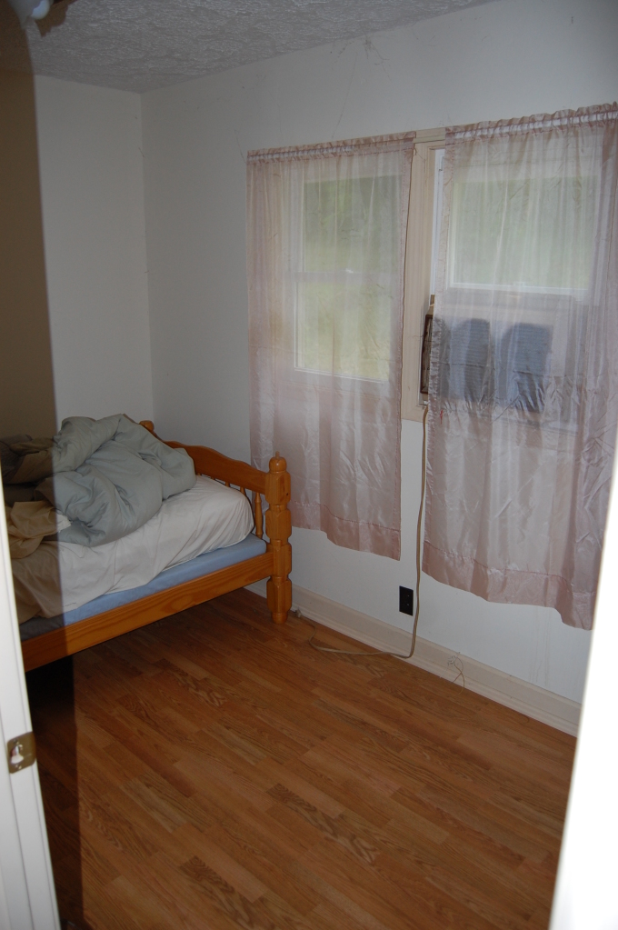 102 Spring Street Galax, VA 24333 - Photo 8 of 10 Bedroom