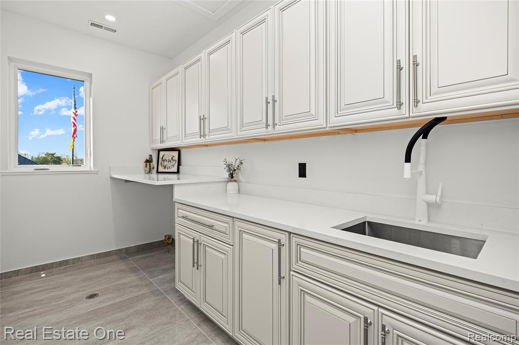 5321 Rochester Road Troy, MI 48085 - Photo 60 of 73