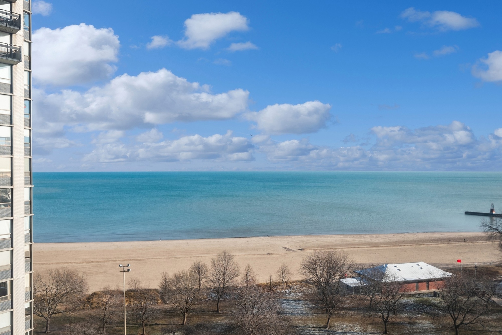 5701 North Sheridan Road, Unit 15R Chicago, IL 60660 - Photo 16 of 21 a view of yard and ocean