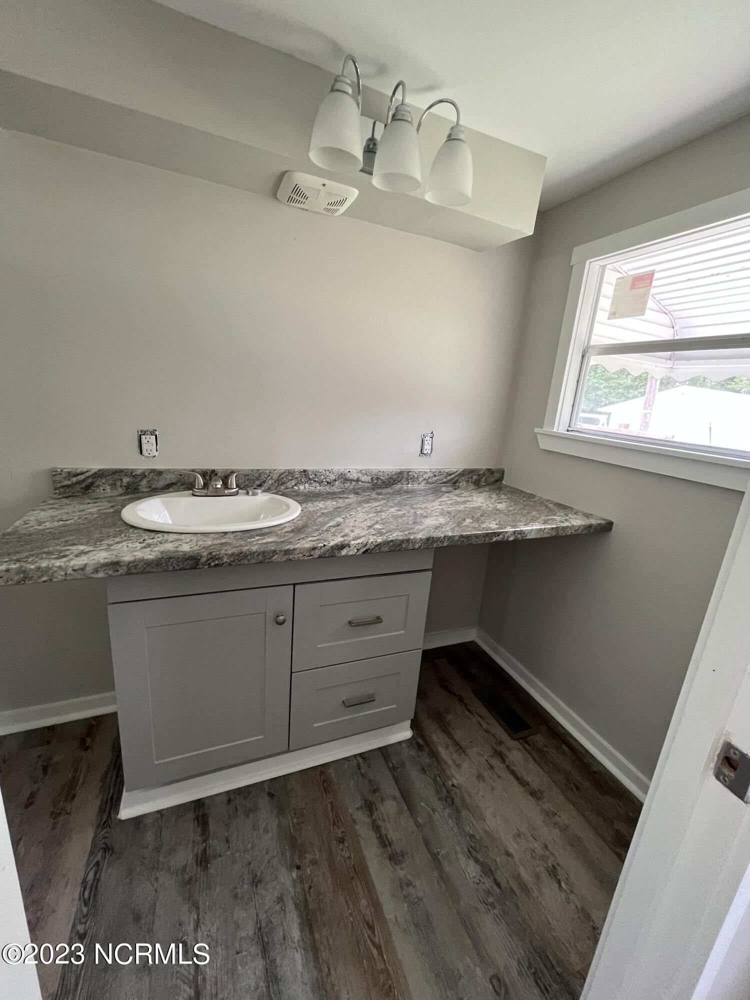 304 Queens Road Hubert, NC 28539 - Photo 11 of 18 IMG_2681