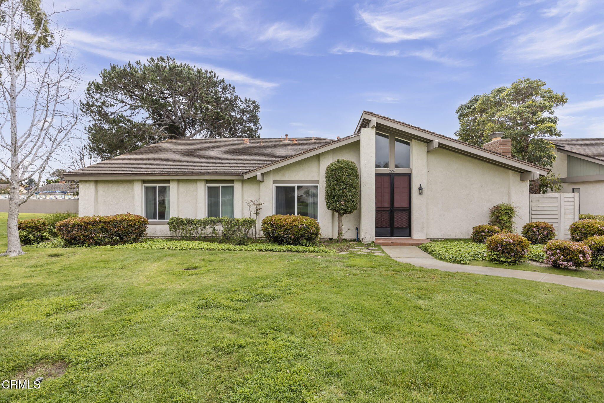 2210 North H Street Oxnard, CA 93036 - Photo 2 of 32 2-web-or-mls-Upmarketmedia_2210NH-6