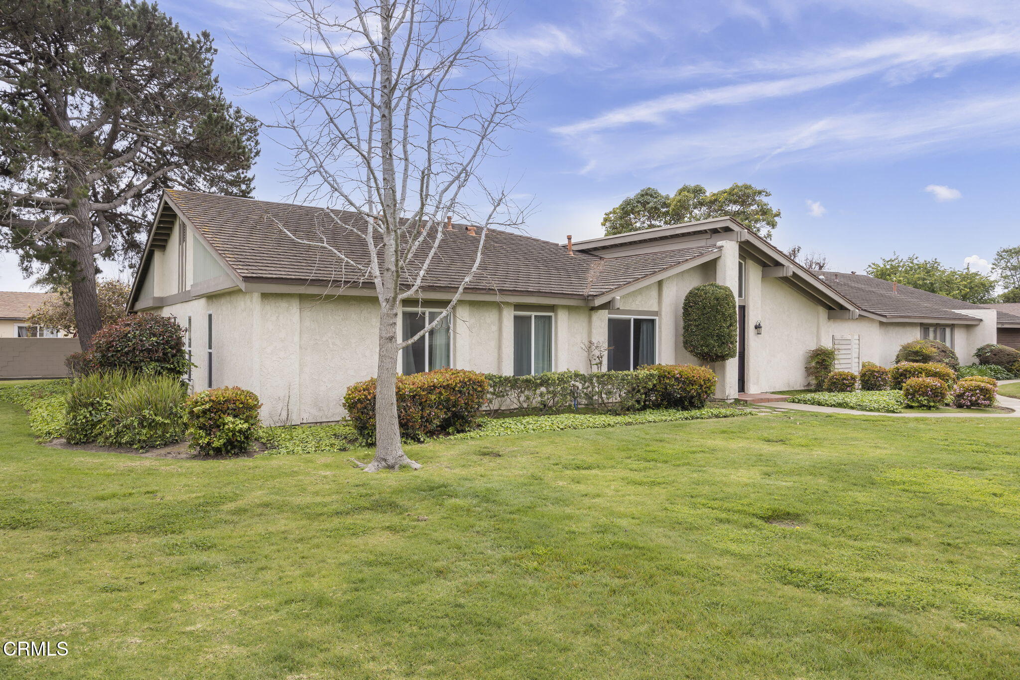 2210 North H Street Oxnard, CA 93036 - Photo 3 of 32 3-web-or-mls-Upmarketmedia_2210NH-9