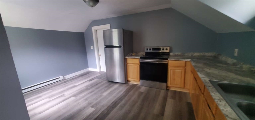 46 Wright Street Gardner, MA 01440 - Photo 8 of 10