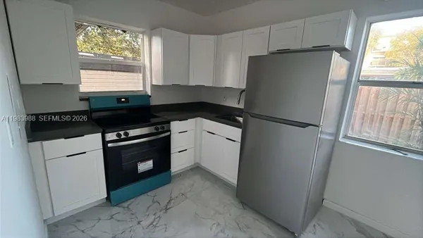 $1,600 | 1909 Plunkett Street, Unit 14, Hollywood, FL 33020