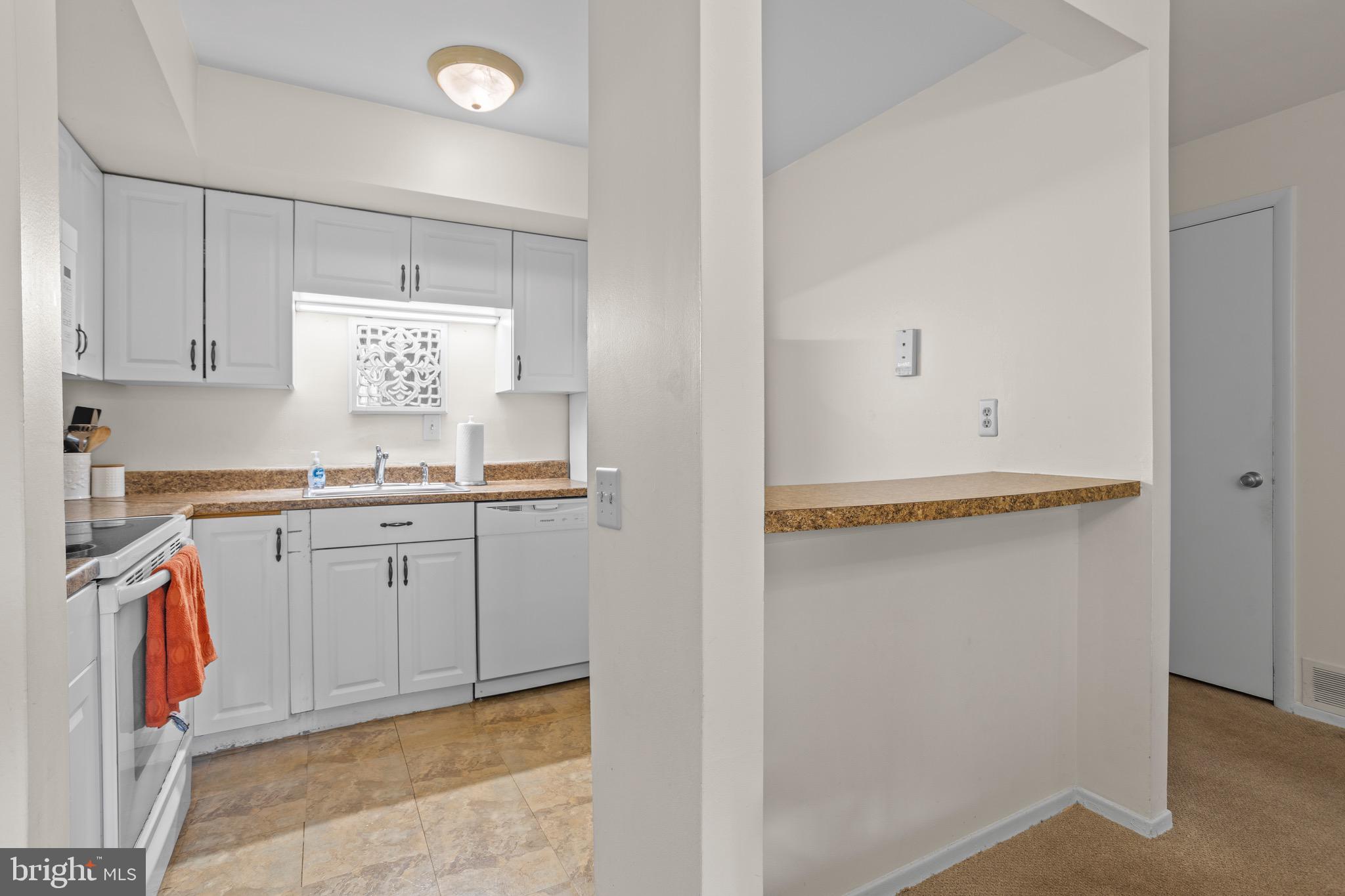 2605 Red Oak Circle Springfield, PA 19064 - Photo 12 of 20 Gallery Image 12