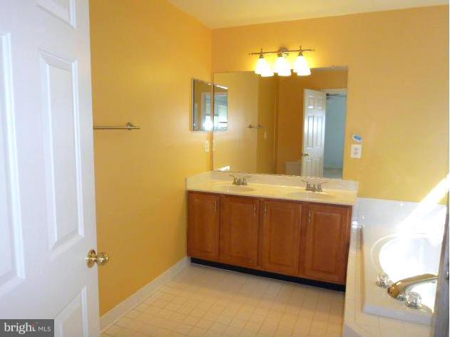 120 Addison Court Chester, MD 21619 - Photo 23 of 30 Bath (Master)