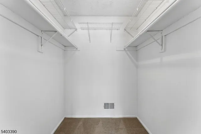 $350,000 | 805 Breckenridge Drive, Somerville, NJ 08876