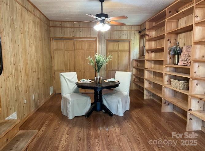 623 Edwards Cove Road Waynesville, NC 28786 - Photo 29 of 46 a living room with furniture and a potted plant