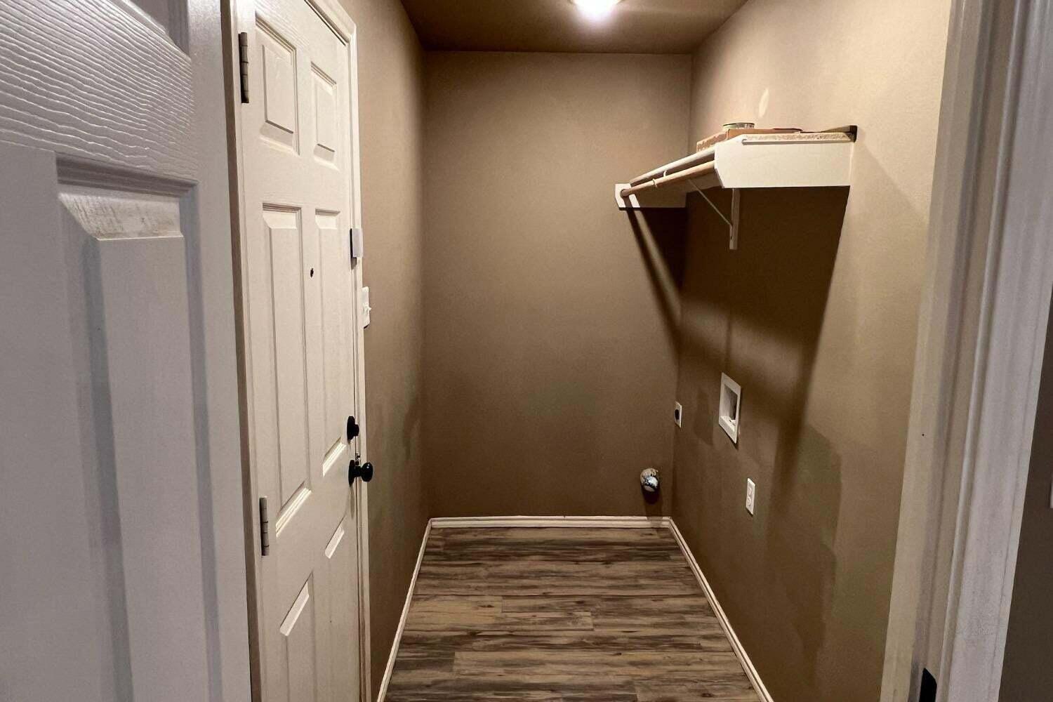 3602 East 3rd Place Lubbock, TX 79403 - Photo 13 of 14 Utility Room